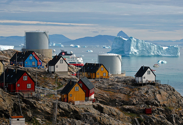 by _Zinni_ on Flickr.The town of Uummannaq in north-west Greenland.