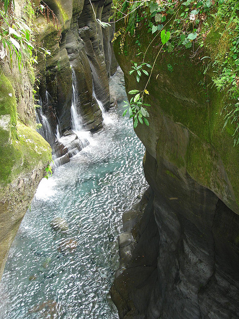 Macho de Monte waterfalls, Volcan, Panama